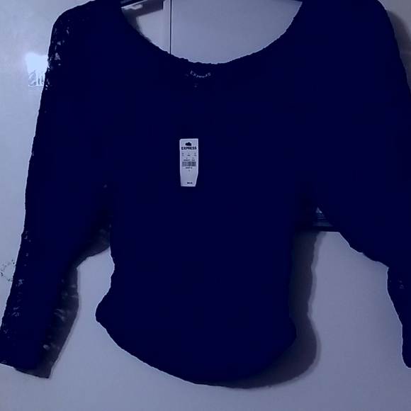 Top - Picture 2 of 2